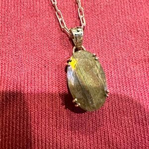 Beautiful Labradorite Silver Pendant